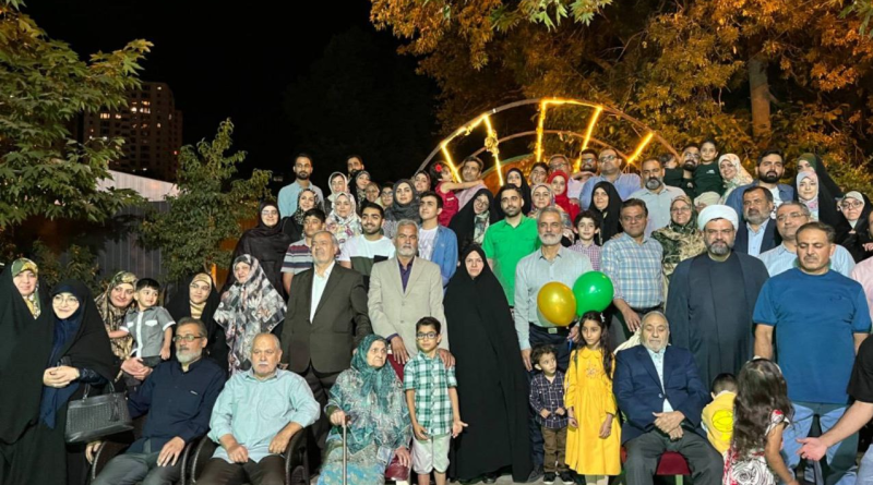 ۷۱ سال زندگی مشترک عاشقانه با ۸۰ فرزند و نوه و ننیجه