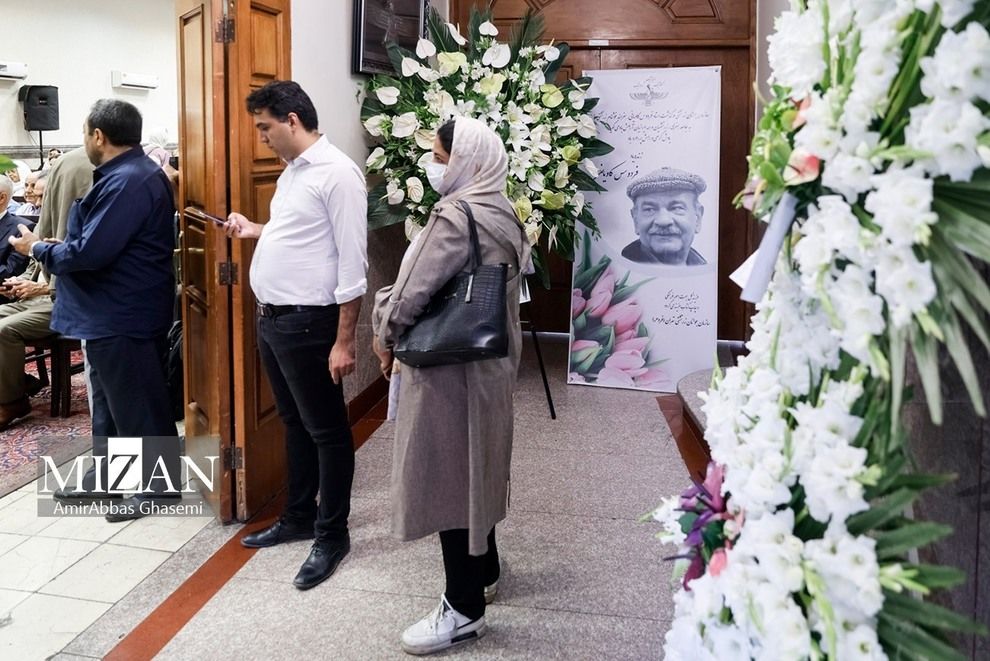 آیین پرسه فردوس کاویانی /تصویر 10 1696538299 137 آیین پرسه فردوس کاویانی تصویر