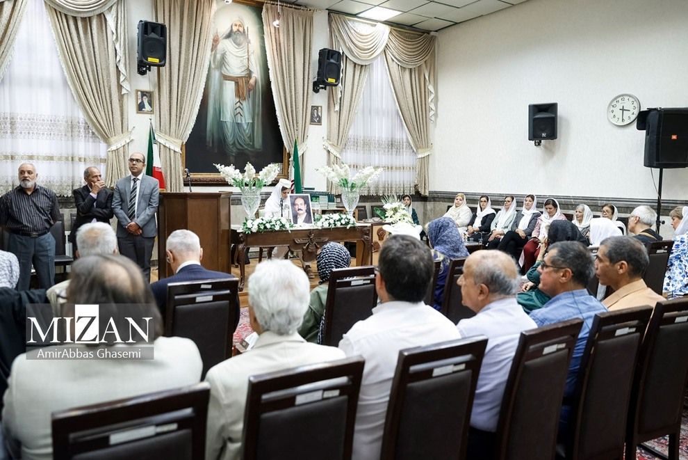 آیین پرسه فردوس کاویانی /تصویر 11 1696538299 869 آیین پرسه فردوس کاویانی تصویر