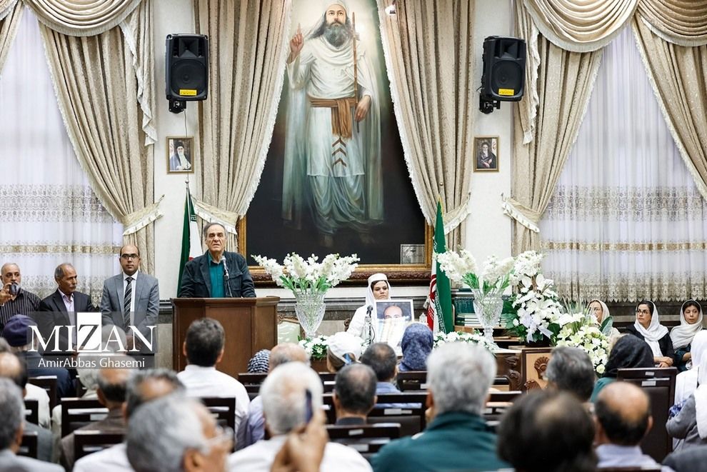 آیین پرسه فردوس کاویانی /تصویر 6 1696538299 871 آیین پرسه فردوس کاویانی تصویر