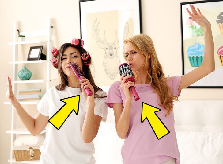 ۱۱ وسیله شخصی که حتی با نزدیکان تان هم نباید آن ها را شریک شوید 27 1696919024 476 ۱۱ وسیله شخصی که حتی با نزدیکان تان هم نباید