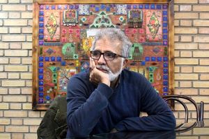 بی‌سواد‌ها درباره خنده من حرف مفت می‌زنند