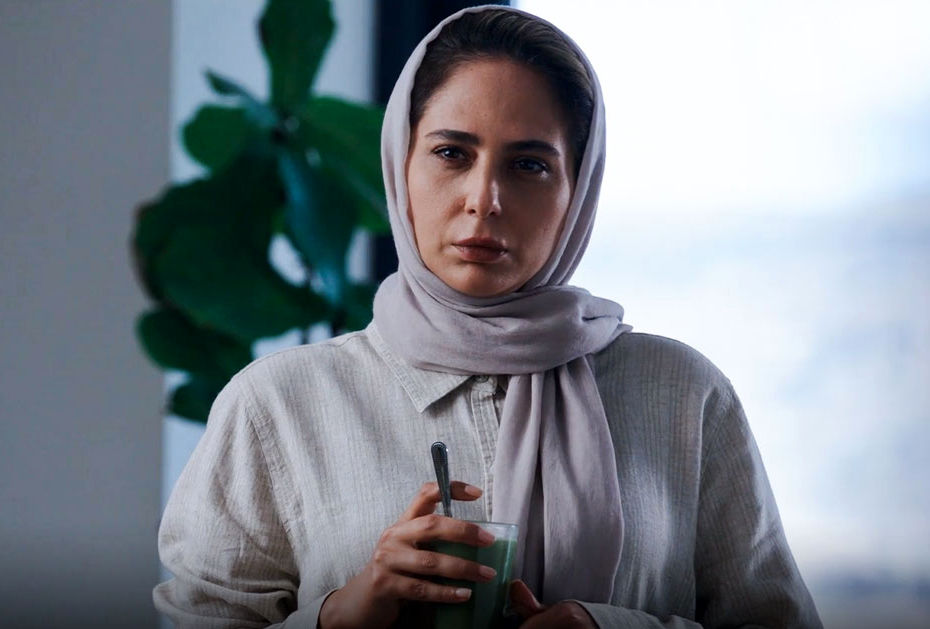 ۱۰ زن سینمای ایران که باید مثل سمیرای زخم کاری از آنها ترسید 10 10 زن سینمای ایران که باید مثل سمیرای زخم کاری از آنها ترسید
