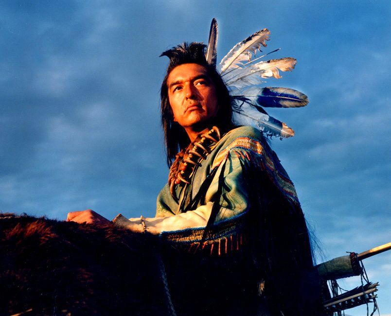 بهترین بازیگران سرخپوست تاریخ سینما؛ از «گراهام گرین» تا «تانتو کاردینال»/// تصاویر خبر اضافه شود