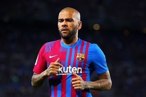 دادستانی اسپانیا برای دنی آلوز به دلیل «تجاوز جنسی» درخواست ۹ سال زندان کرد