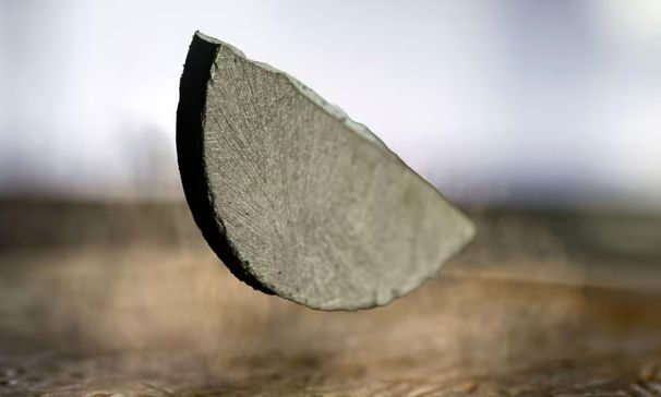 از اثبات ریاضیاتی جدید توسط دو دختر دانش آموز دبیرستانی تا امید به خوردن آسوده کیک با مصرف داروی ویگووی؛ ده رخداد از مهم‌ترین رخداد‌های علمی سال ۲۰۲۳