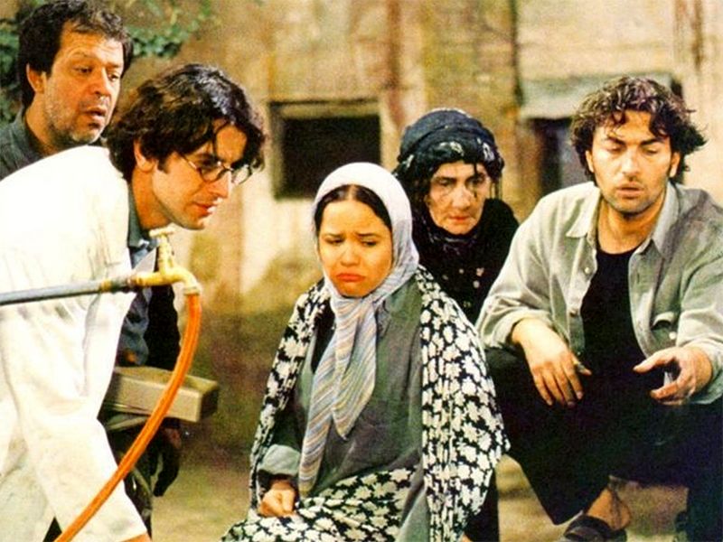 امین حیایی در «هاوایی» پول پارو می‌کند؟/ وقتی بیژن «اخراجی‌ها»، «شعله‌ور» شد!