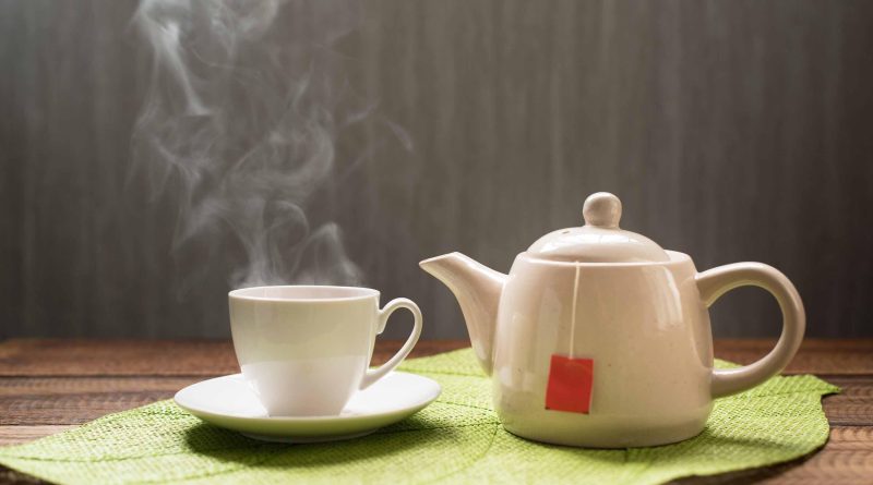 از نوشیدن چای داغ تا افزایش خطر ابتلا به سرطان