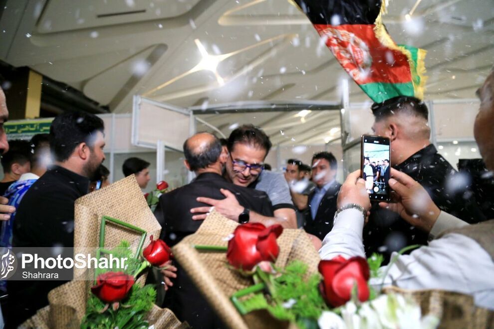 1714660188 609 برگشت تیم ملی فوتسال افغانستان به مشهد بعد از تاریخ‌سازی