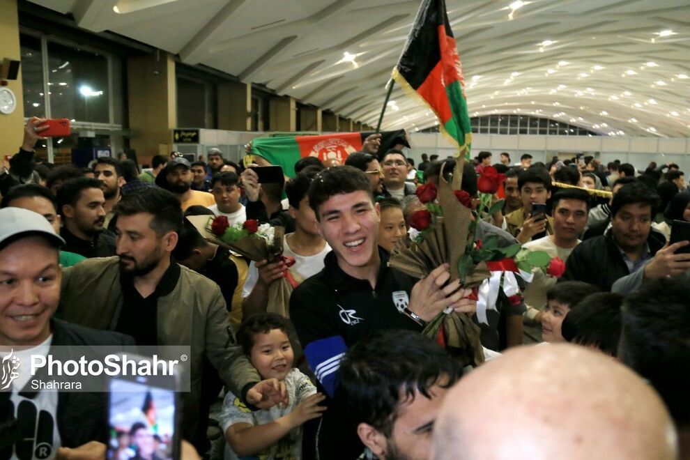 1714660188 823 برگشت تیم ملی فوتسال افغانستان به مشهد بعد از تاریخ‌سازی