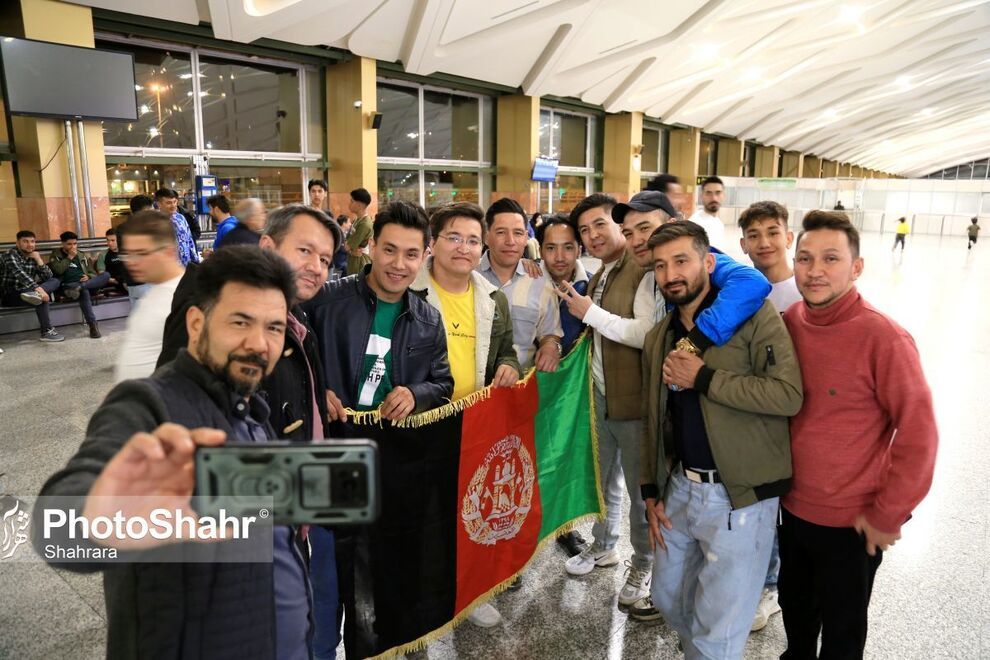 1714660190 364 برگشت تیم ملی فوتسال افغانستان به مشهد بعد از تاریخ‌سازی