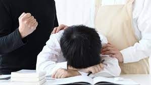 چطور اضطراب فرزندان مان را در شب امتحان مدیریت کنیم؟_صبح سریع 3 چگونه اضطراب فرزندان مان را در شب امتحان مدیریت کنیم؟ ( راهبردهای عملی برای والدین)