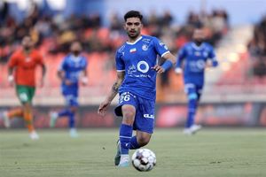 احضار 2 بازیکن استقلال و ذوب‌آهن به کمیته انضباطی