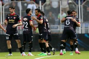 پیروزی سخت پرسپولیس ۱۰ نفره با درخشش ستاره ازبک