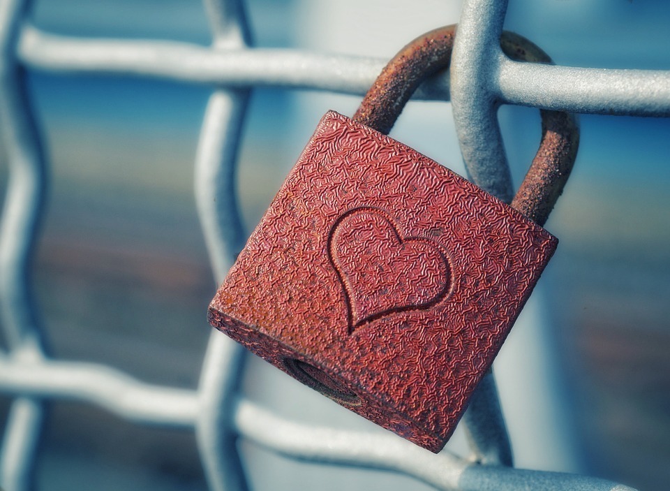 وابستگی عاطفی چه اثری بر زندگی ما می گذارد؟_صبح سریع 13 وابستگی عاطفی