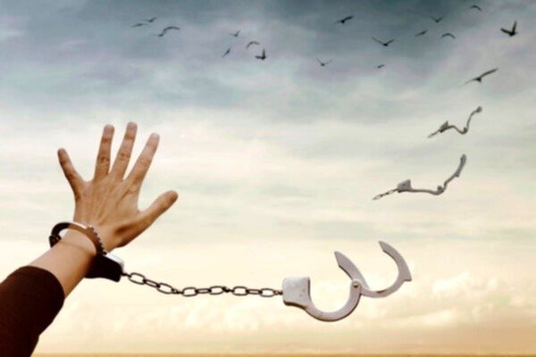 چرا فکر می کنید همه چیز تحت کنترل شماست؟ جور دیگر باید دید!