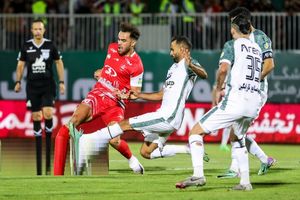 تساوی پرسپولیس با فولاد در نیمه اول