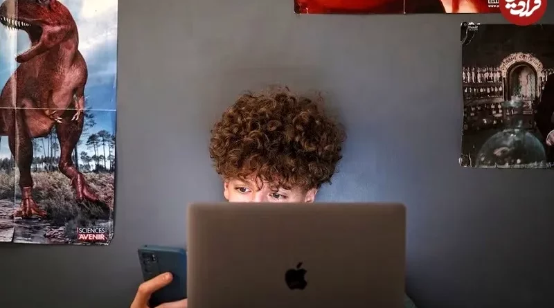 اعتیاد به شبکه‌ های اجتماعی1