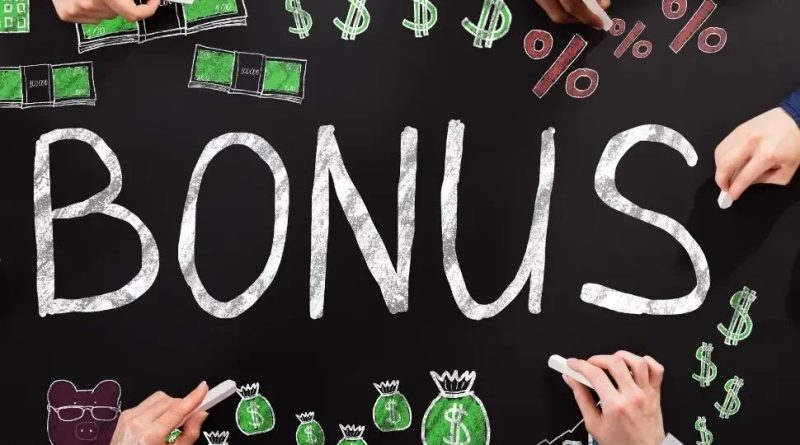  چگونه در پایان سال به کارمندان پاداش دهیم و انگیزه‌شان را تقویت کنیم؟