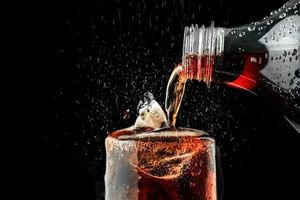 این نوشیدنی پرطرفدار خطر تشکیل سنگ کلیه را افزایش می دهد