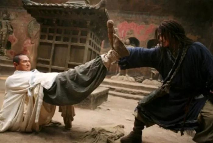 ۱۰ فیلم برتر جکی چان در طول تاریخ؛ شاهکارهایی که هیچ زمان قدیمی نمیشود_صبح سریع 19 77_11zon