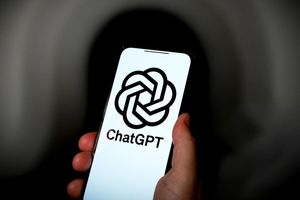 «چت جی پی‌تی» چاپلوس شد