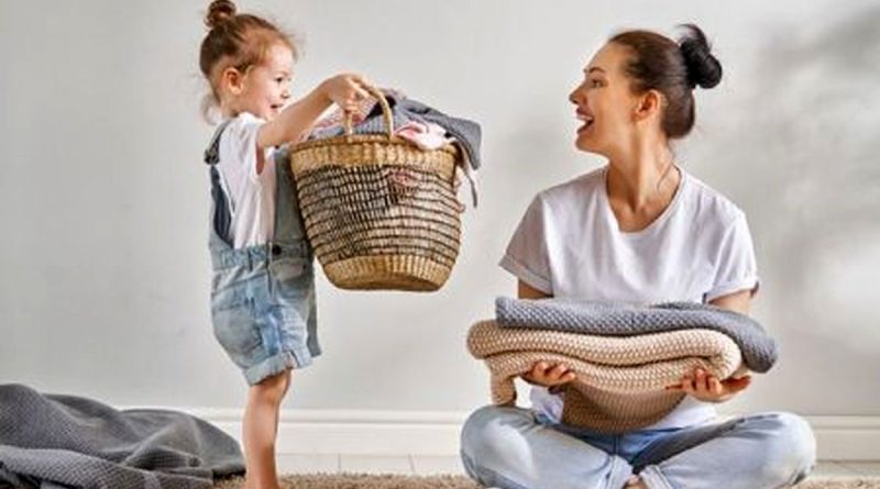 چگونه کودکانی مستقل و مسئول پرورش دهیم؟/ ویدئو