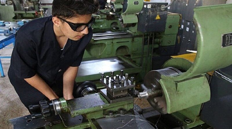 رقابت 220کارگر ماهر در سومین دوره مسابقات کارگران ایران