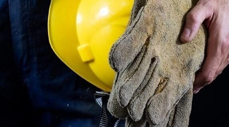 کارگران بدون قرارداد و بیمه؛ قربانیان خاموش بازار کار