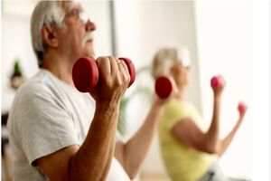 چند فعالیت‌ ورزشی مناسب برای افراد مسن