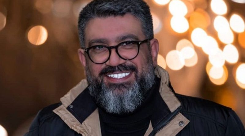 واکنش رضا رشیدپور به عکس اش با بازیگران عشق ابدی/ ویدئو