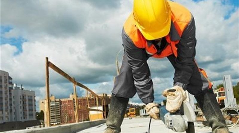 کارفرمایان موظف به برقراری دوره های آموزشی ایمنی کار برای کارگران هستند