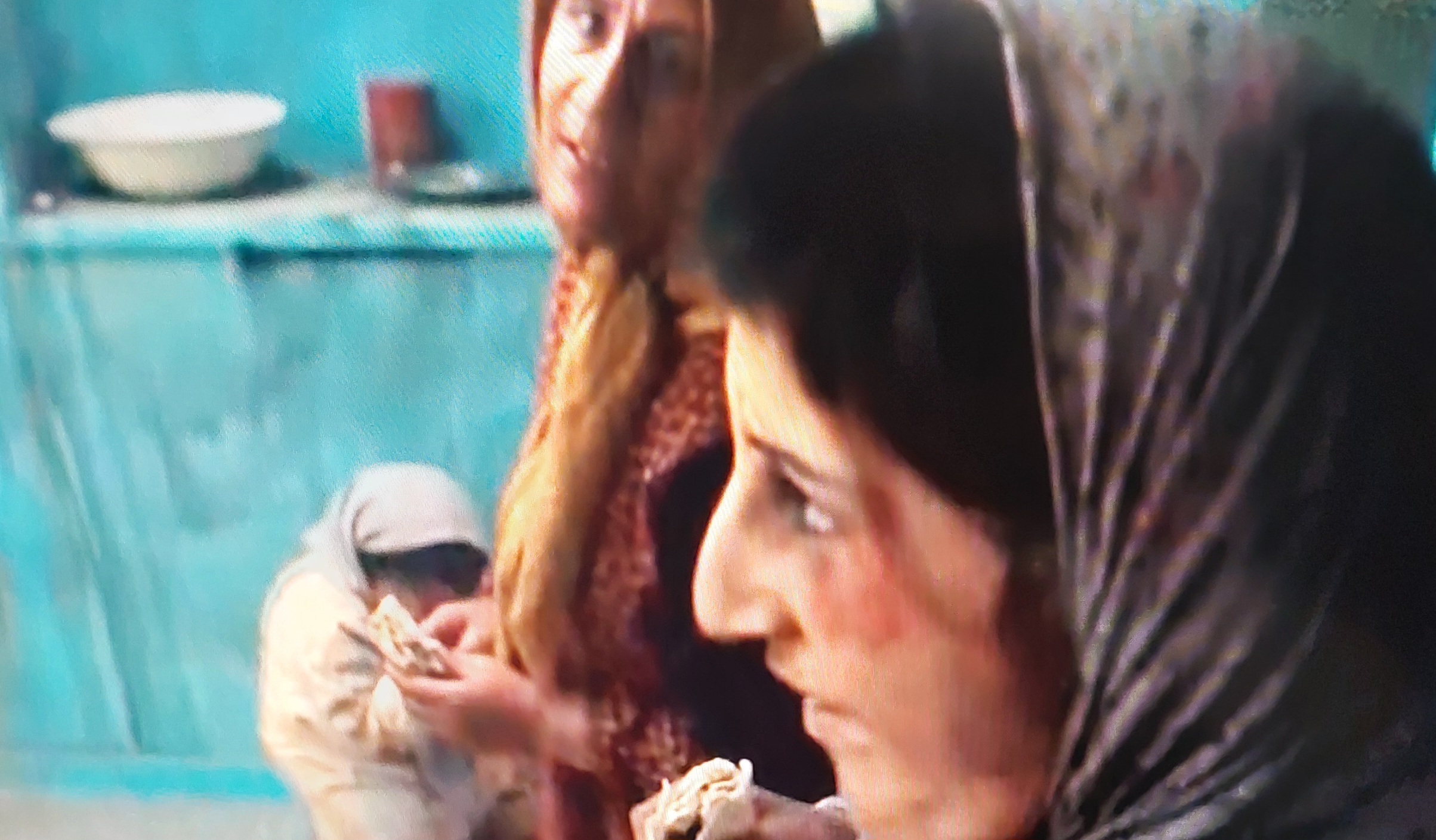 زنان دیوانه در «سووشون» چه انها گفتند؟/ بازی زیرپوستی بازیگران حاشیه_صبح سریع 18 20250802_135638