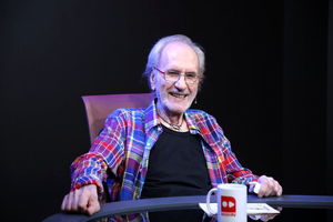 وضو گرفتن فردین برای بازی در یک فیلم