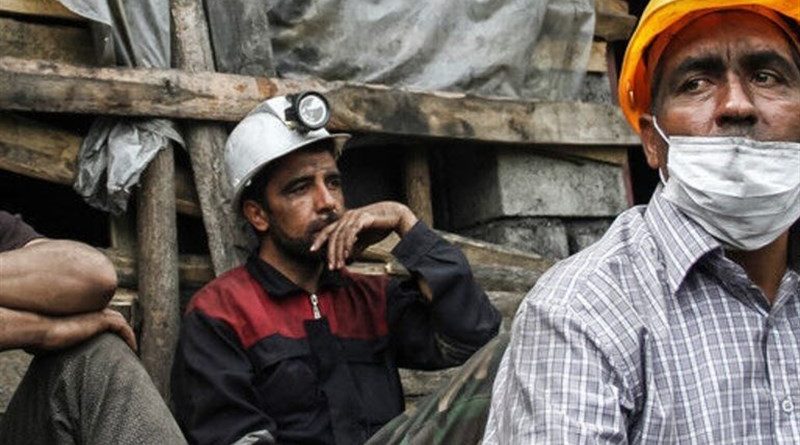 دریافت پول به جای بیمه؛ حذف خاموش امنیت شغلی کارگران