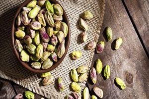 این افراد شب‌ها پسته نخورند!