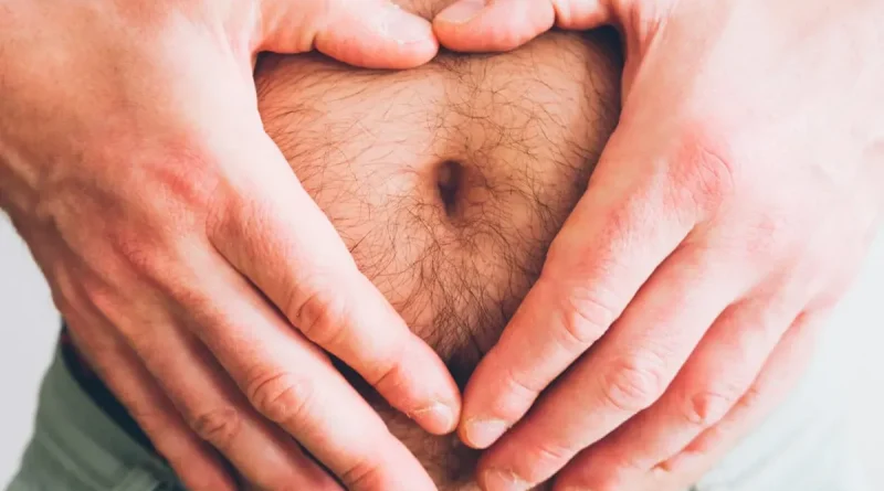 ۵ علت بوی بد ناف چیست؟