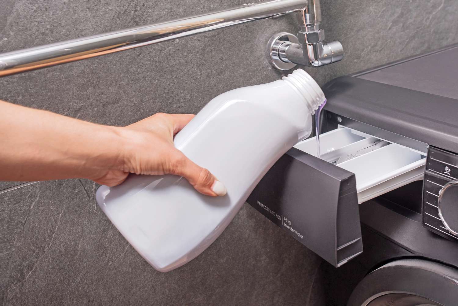 1760485023 229 مزایا و معایب منفعت گیری از وایتکس در ماشین لباسشویی صبح