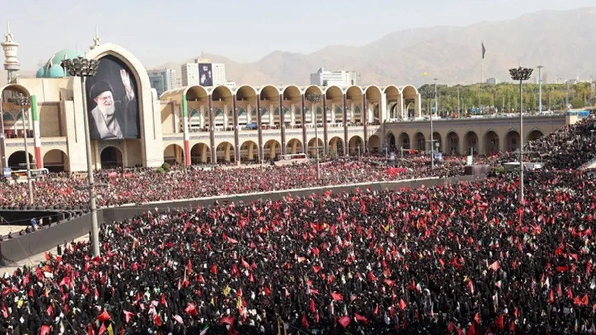در یک جمعیت متراکم چطور خود را نجات دهیم؟/ اینفوگرافیک_صبح سریع 4 در یک جمعیت متراکم چطور خود را نجات دهیم؟/ اینفوگرافیک